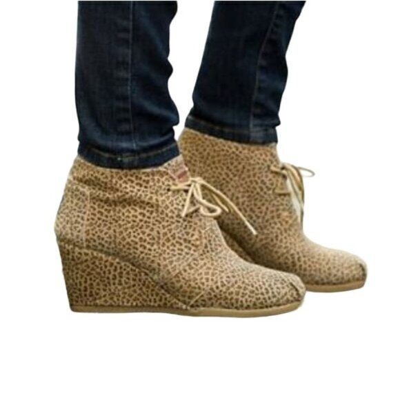 TOMS Kala Suede Leopard Print Wedge Lace Up Booties - Picture 1 of 7